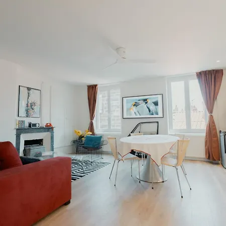 Duplex 8 Pers 103m2 #maisonsavaron アパート